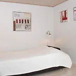 4 Person In
