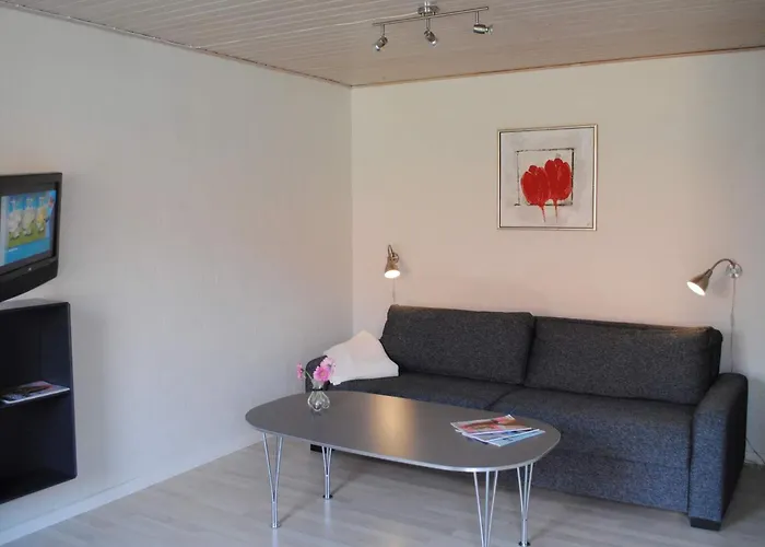 4 Person Holiday Home In Allinge Hébergement de vacances